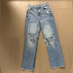 Zara ripped jeans / US 6